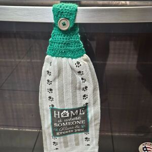 Crochet Topper Towel Handmade Paw Prints kitchen hand towel unique NEW